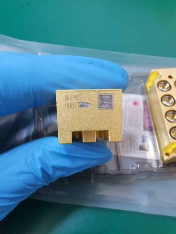 NUBM07 Blue laser diode bank - sidve view