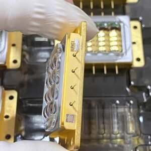 NURM31 Laser diode array-side view