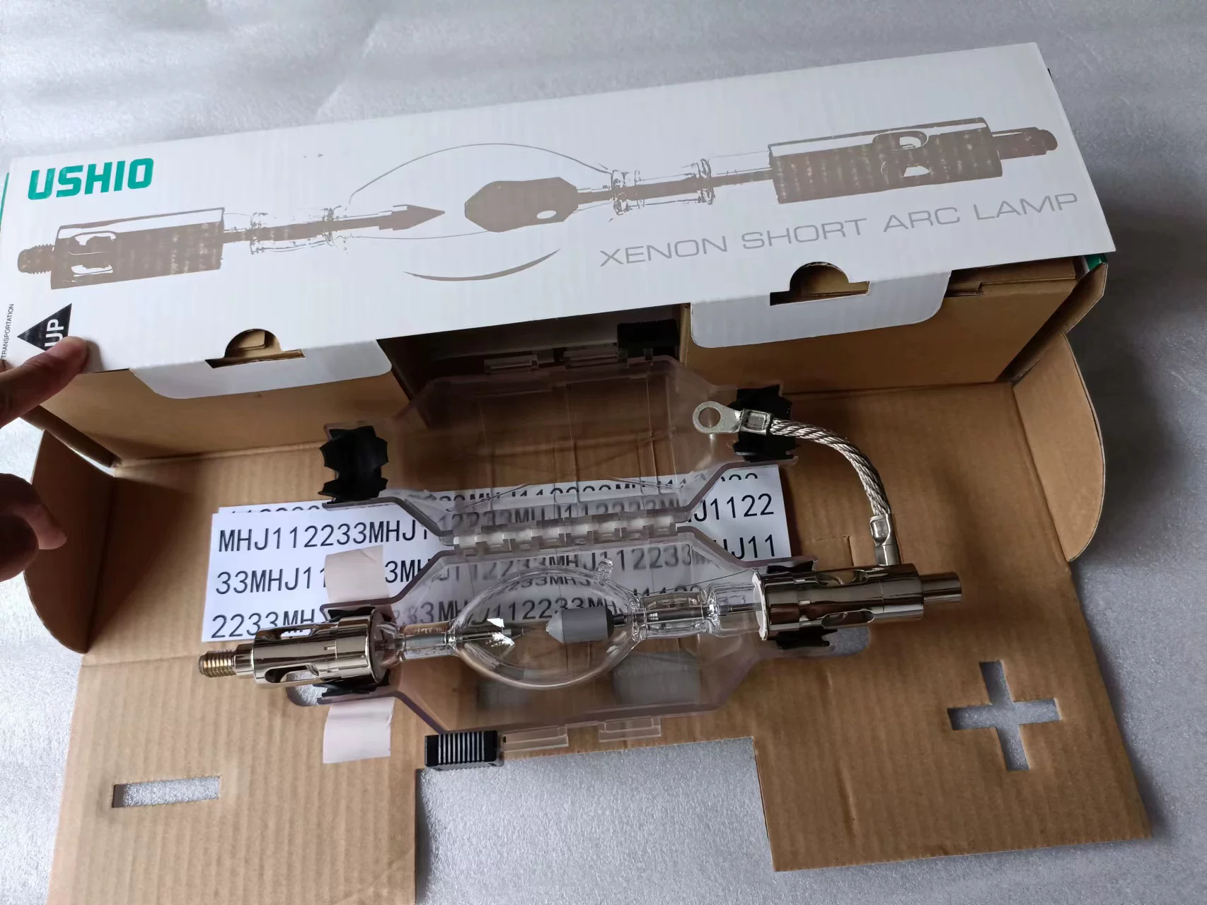 DXL-20BAF USHIO XENON SHORT ARC Lamp for Barco DP2K-12C projector