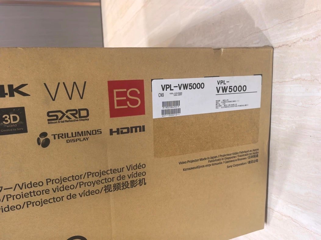 Sony VPL-VW5000 4K Laser Projector